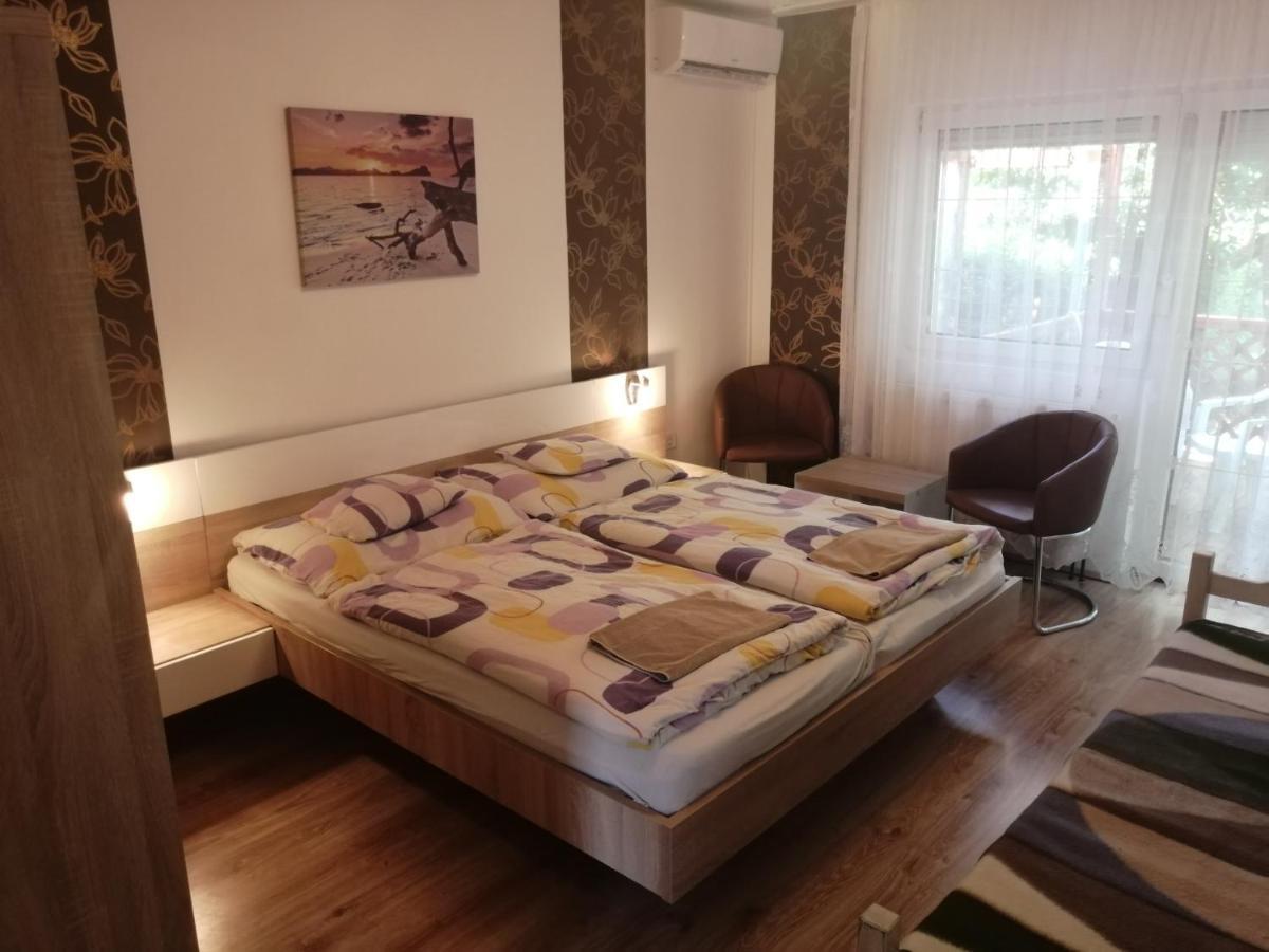 Anita Apartman Bük Eksteriør billede