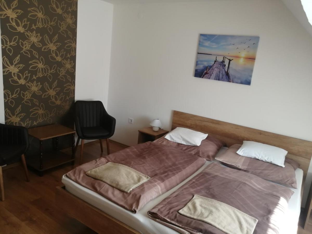 Anita Apartman Bük Eksteriør billede